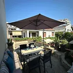 Isabell Apartamento Tríkala