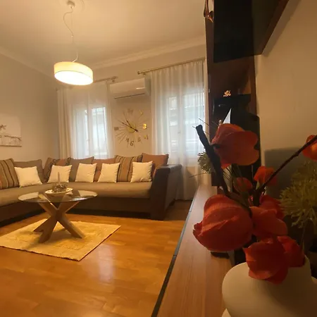 Isabell Apartamento Tríkala